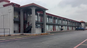 Red Roof Inn Fort Worth West